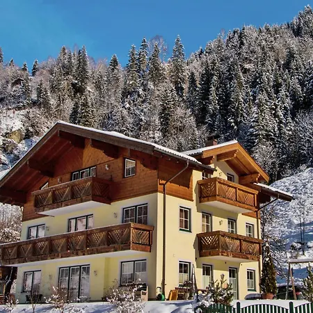 In Near Slopes, Cleaning Included Apartment Grossarl